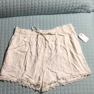 Time and Tru White Linen Blend Lace-Trim Drawstring Shorts